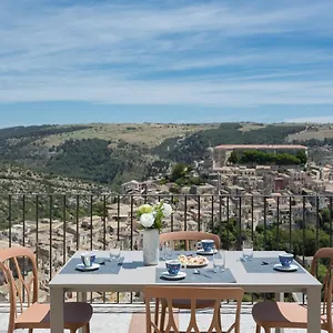 Vicolo Quattrosei , Ragusa Italia